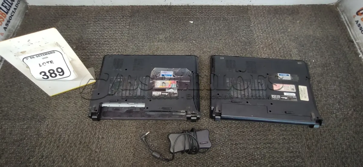 LOTE 389 - 02 NOTEBOOKS MARCA TCORP SEM FONTE. (NO ESTADO) ATENÇÃO! FAZER A VISITAÇÃO ANTES DE ARREMATAR, NÃO SABEMOS SE FUNCIONA, LEILÃO NÃO TEM GARANTIA E NEM DEVOLUÇÃO, SUJEITO A POSSÍVEIS AVARIAS VISÍVEIS/OCULTAS E/OU AUSÊNCIA DE COMPONENTES.