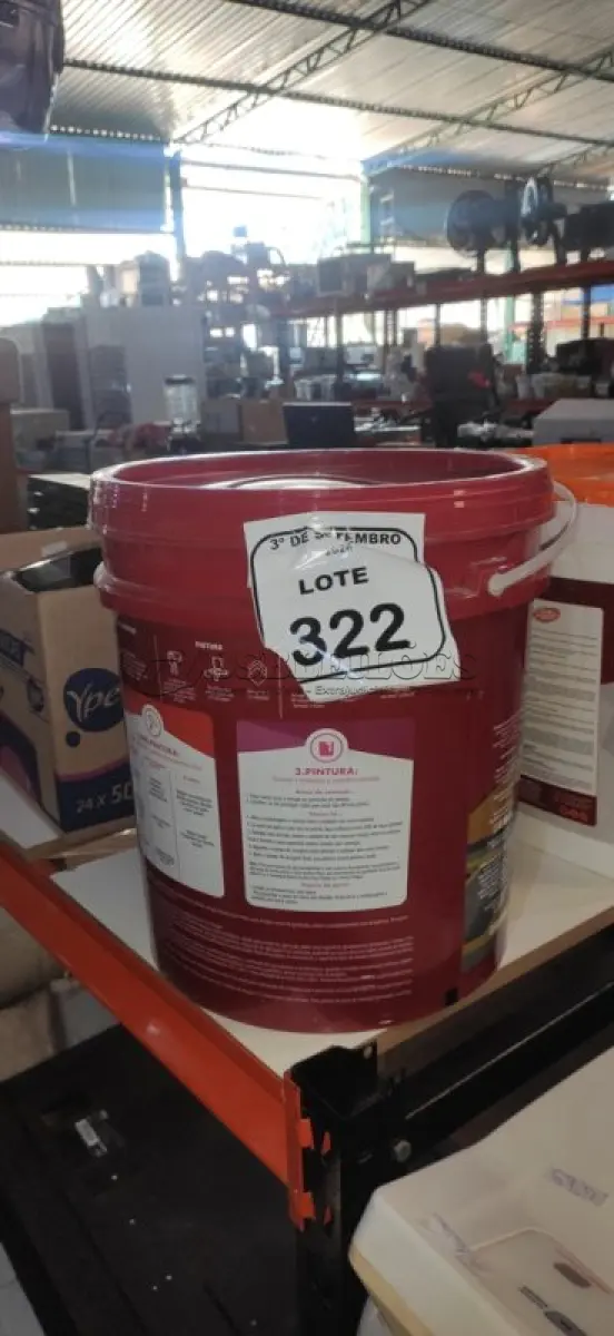 LOTE 322 - 01 BALDE DE TINTA DE PISOS ACRÍLICO PREMIUM 18L NA COR VERMELHO SEGURANÇA FOSCO MARCA RENNER.  (NO ESTADO) ATENÇÃO! FAZER A VISITAÇÃO ANTES DE ARREMATAR, NÃO SABEMOS SE FUNCIONA, LEILÃO NÃO TEM GARANTIA E NEM DEVOLUÇÃO, SUJEITO A POSSÍVEIS AVARIAS VISÍVEIS/OCULTAS E/OU AUSÊNCIA DE COMPONENTES.