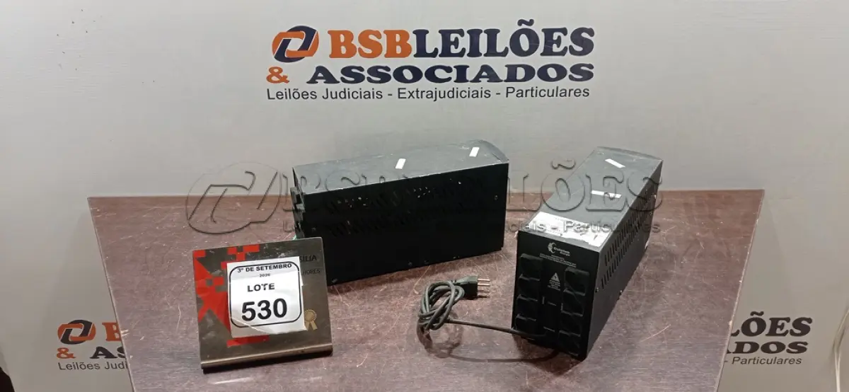 LOTE 530 - 02 NOBREAKS MARCA COLETEK. (NO ESTADO) ATENÇÃO! FAZER A VISITAÇÃO ANTES DE ARREMATAR, NÃO SABEMOS SE FUNCIONA, LEILÃO NÃO TEM GARANTIA E NEM DEVOLUÇÃO, SUJEITO A POSSÍVEIS AVARIAS VISÍVEIS/OCULTAS E/OU AUSÊNCIA DE COMPONENTES.