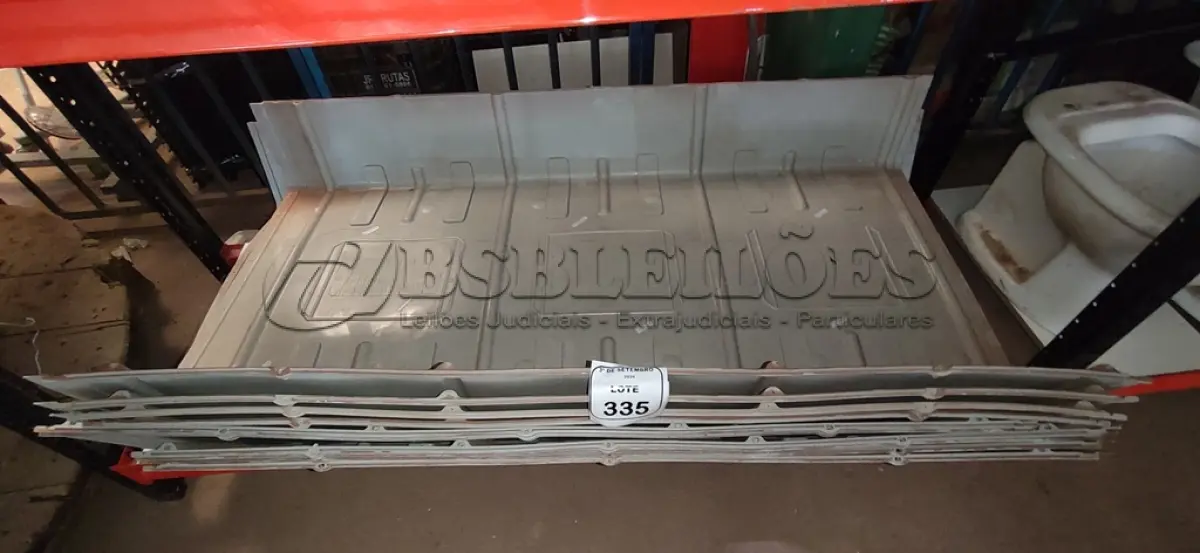 LOTE 335 - 10 PROTETORES DE PLÁSTICO DE 1,50X0,72M. (NO ESTADO) ATENÇÃO! FAZER A VISITAÇÃO ANTES DE ARREMATAR, NÃO SABEMOS SE FUNCIONA, LEILÃO NÃO TEM GARANTIA E NEM DEVOLUÇÃO, SUJEITO A POSSÍVEIS AVARIAS VISÍVEIS/OCULTAS E/OU AUSÊNCIA DE COMPONENTES.