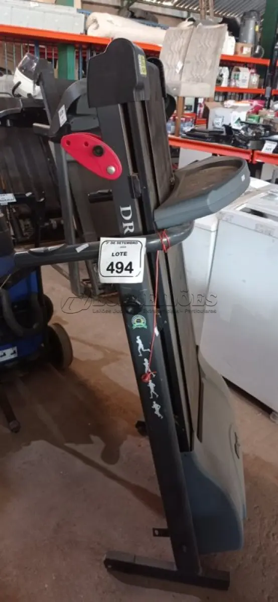 LOTE 494 - 01 ESTEIRA ERGOMÉTRICA MODELO DR2110 MARA DREAMFIT. (NO ESTADO) ATENÇÃO! FAZER A VISITAÇÃO ANTES DE ARREMATAR, NÃO SABEMOS SE FUNCIONA, LEILÃO NÃO TEM GARANTIA E NEM DEVOLUÇÃO, SUJEITO A POSSÍVEIS AVARIAS VISÍVEIS/OCULTAS E/OU AUSÊNCIA DE COMPONENTES.