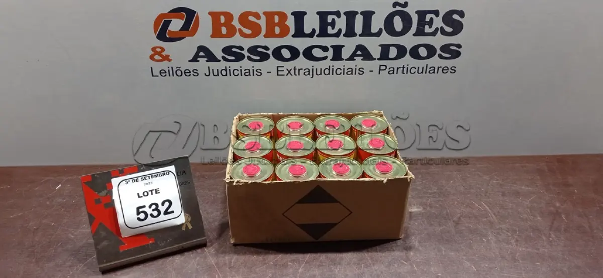 LOTE 532 - 12 LATAS DE THINNER PREMIUM DE 450ML CADA MARCA NATRIELLI. (NO ESTADO) ATENÇÃO! FAZER A VISITAÇÃO ANTES DE ARREMATAR, NÃO SABEMOS SE FUNCIONA, LEILÃO NÃO TEM GARANTIA E NEM DEVOLUÇÃO, SUJEITO A POSSÍVEIS AVARIAS VISÍVEIS/OCULTAS E/OU AUSÊNCIA DE COMPONENTES.  BSB LEILÕES
