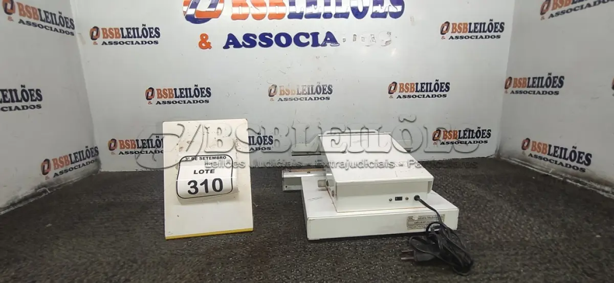LOTE 310 - 01 SELADORA MODELO M-300T MARCA BARBA. (NO ESTADO) ATENÇÃO! FAZER A VISITAÇÃO ANTES DE ARREMATAR, NÃO SABEMOS SE FUNCIONA, LEILÃO NÃO TEM GARANTIA E NEM DEVOLUÇÃO, SUJEITO A POSSÍVEIS AVARIAS VISÍVEIS/OCULTAS E/OU AUSÊNCIA DE COMPONENTES.