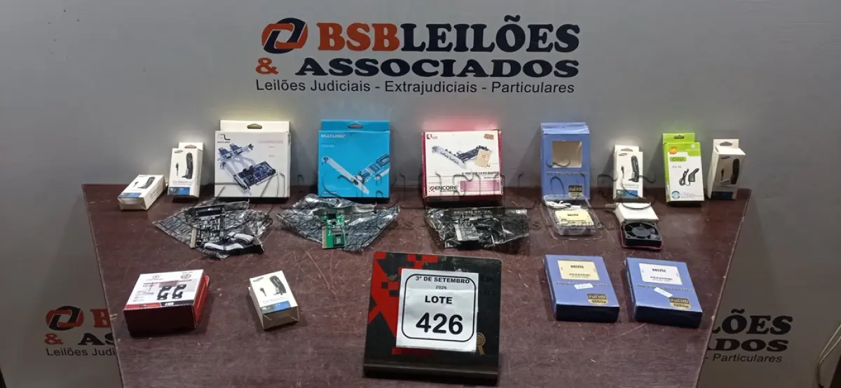 LOTE 426 - 03 CONVERSORES DE VÍDEO HD, 06 FONTES ADAPTADORES PARA CARRO, 02 PLACAS DE REDE PCI, 01 PLACA USB E 01 SUPORTE PARA PC. (NO ESTADO) ATENÇÃO! FAZER A VISITAÇÃO ANTES DE ARREMATAR, NÃO SABEMOS SE FUNCIONA, LEILÃO NÃO TEM GARANTIA E NEM DEVOLUÇÃO, SUJEITO A POSSÍVEIS AVARIAS VISÍVEIS/OCULTAS E/OU AUSÊNCIA DE COMPONENTES.