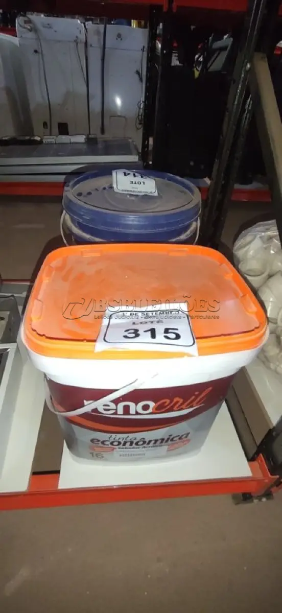 LOTE 315 - 01 BALDE DE SELADOR ACRÍLICO DE 16L MARCA RENOCRIL. (NO ESTADO) ATENÇÃO! FAZER A VISITAÇÃO ANTES DE ARREMATAR, NÃO SABEMOS SE FUNCIONA, LEILÃO NÃO TEM GARANTIA E NEM DEVOLUÇÃO, SUJEITO A POSSÍVEIS AVARIAS VISÍVEIS/OCULTAS E/OU AUSÊNCIA DE COMPONENTES.