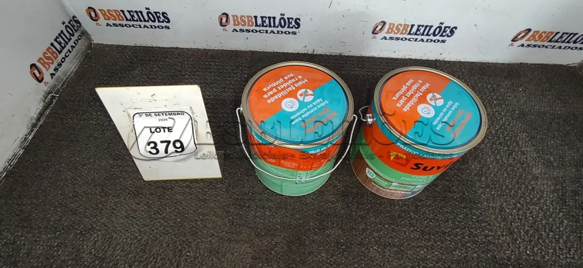 LOTE 379 - 02 LATAS DE TINTAS ESMALTE NA COR BRILHANTE AMARELO OURO BASE DE ÁGUA DE 3,6L MARCA SUVINIL. (NO ESTADO) ATENÇÃO! FAZER A VISITAÇÃO ANTES DE ARREMATAR, NÃO SABEMOS SE FUNCIONA, LEILÃO NÃO TEM GARANTIA E NEM DEVOLUÇÃO, SUJEITO A POSSÍVEIS AVARIAS VISÍVEIS/OCULTAS E/OU AUSÊNCIA DE COMPONENTES.