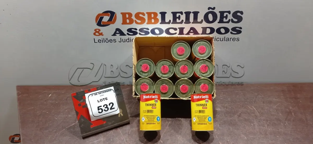 LOTE 532 - 12 LATAS DE THINNER PREMIUM DE 450ML CADA MARCA NATRIELLI. (NO ESTADO) ATENÇÃO! FAZER A VISITAÇÃO ANTES DE ARREMATAR, NÃO SABEMOS SE FUNCIONA, LEILÃO NÃO TEM GARANTIA E NEM DEVOLUÇÃO, SUJEITO A POSSÍVEIS AVARIAS VISÍVEIS/OCULTAS E/OU AUSÊNCIA DE COMPONENTES.  BSB LEILÕES