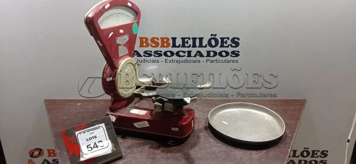 LOTE 543 - 01 BALANÇA MARCA FILIZOLA. (NO ESTADO) ATENÇÃO! FAZER A VISITAÇÃO ANTES DE ARREMATAR, NÃO SABEMOS SE FUNCIONA, LEILÃO NÃO TEM GARANTIA E NEM DEVOLUÇÃO, SUJEITO A POSSÍVEIS AVARIAS VISÍVEIS/OCULTAS E/OU AUSÊNCIA DE COMPONENTES.