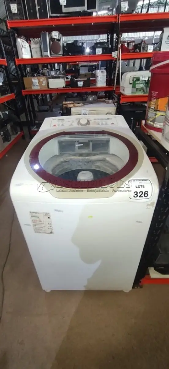 LOTE 326 - 01 MÁQUINA DE LAVAR 11KOG 220V MARCA BRASTEMP. (NO ESTADO) ATENÇÃO! FAZER A VISITAÇÃO ANTES DE ARREMATAR, NÃO SABEMOS SE FUNCIONA, LEILÃO NÃO TEM GARANTIA E NEM DEVOLUÇÃO, SUJEITO A POSSÍVEIS AVARIAS VISÍVEIS/OCULTAS E/OU AUSÊNCIA DE COMPONENTES.