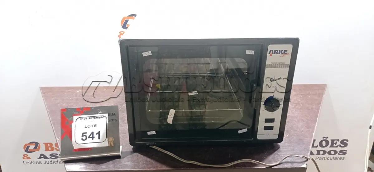 LOTE 541 - 01 FORNO ELÉTRICO MARCA ARKE. (NO ESTADO) ATENÇÃO! FAZER A VISITAÇÃO ANTES DE ARREMATAR, NÃO SABEMOS SE FUNCIONA, LEILÃO NÃO TEM GARANTIA E NEM DEVOLUÇÃO, SUJEITO A POSSÍVEIS AVARIAS VISÍVEIS/OCULTAS E/OU AUSÊNCIA DE COMPONENTES.