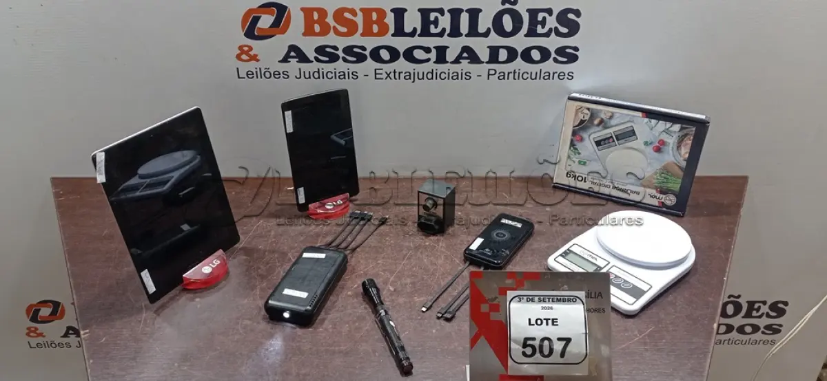LOTE 507 - 01 BALANÇA DIGITAL, 02 POWER BANK, 01 LANTERNA E 01 DIMMER 1000W. (NO ESTADO) ATENÇÃO! FAZER A VISITAÇÃO ANTES DE ARREMATAR, NÃO SABEMOS SE FUNCIONA, LEILÃO NÃO TEM GARANTIA E NEM DEVOLUÇÃO, SUJEITO A POSSÍVEIS AVARIAS VISÍVEIS/OCULTAS E/OU AUSÊNCIA DE COMPONENTES.
