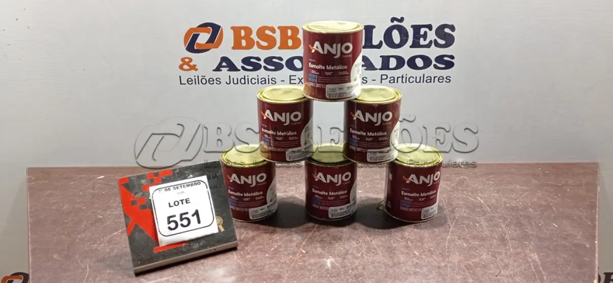 LOTE 551 - 06 LATAS DE ESMALTE METÁLICO DE 900ML CADA NA COR MARROM AVEIA MARCA ANJO TINTAS. (NO ESTADO) ATENÇÃO! FAZER A VISITAÇÃO ANTES DE ARREMATAR, NÃO SABEMOS SE FUNCIONA, LEILÃO NÃO TEM GARANTIA E NEM DEVOLUÇÃO, SUJEITO A POSSÍVEIS AVARIAS VISÍVEIS/OCULTAS E/OU AUSÊNCIA DE COMPONENTES.