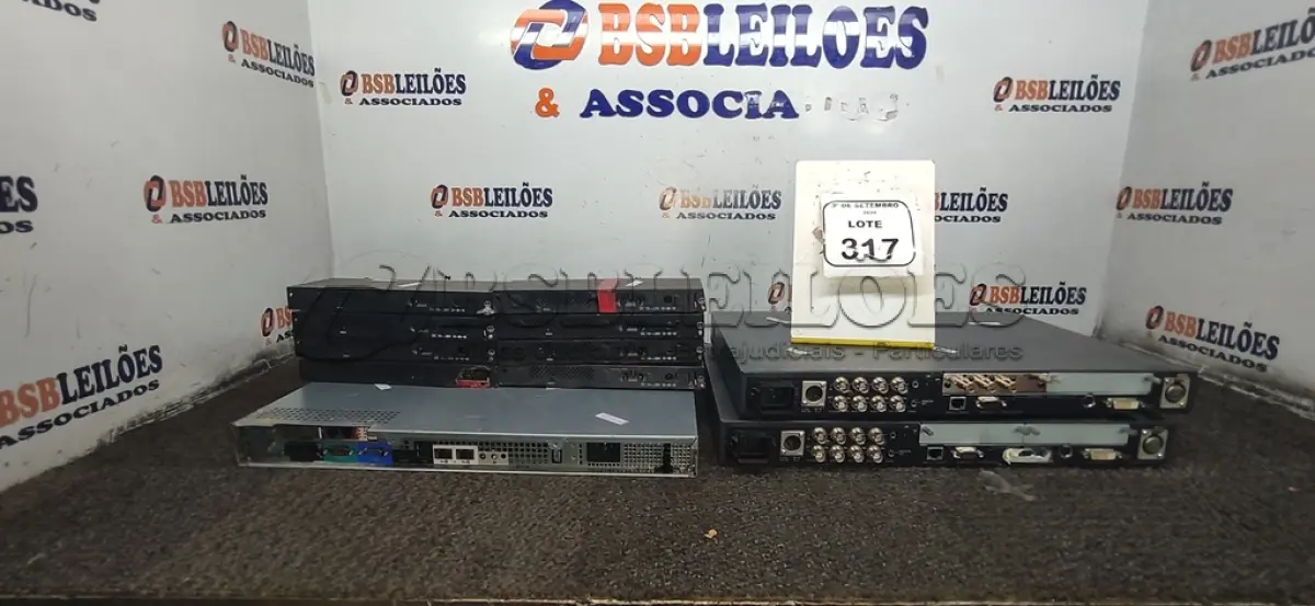 LOTE 317 - 02 MULTIFORMATOS MODELO MEU-WX2 MARCA SONY, 01 SERVIDOR E 08 ROTEADORES MULTIFUNCIONAL. (NO ESTADO) ATENÇÃO! FAZER A VISITAÇÃO ANTES DE ARREMATAR, NÃO SABEMOS SE FUNCIONA, LEILÃO NÃO TEM GARANTIA E NEM DEVOLUÇÃO, SUJEITO A POSSÍVEIS AVARIAS VISÍVEIS/OCULTAS E/OU AUSÊNCIA DE COMPONENTES.