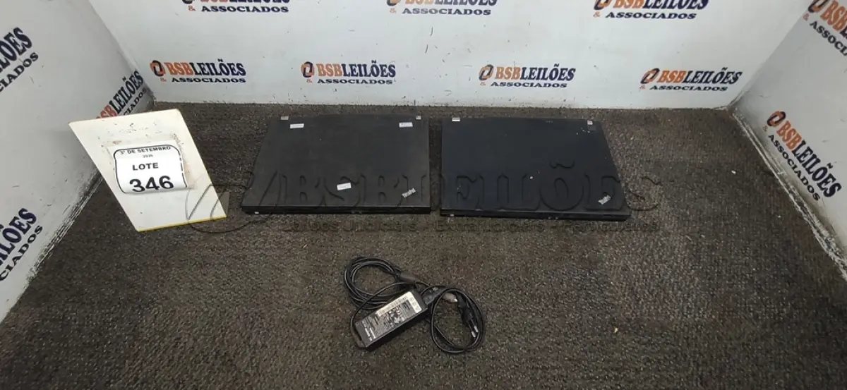LOTE 346 - 02 NOTEBOOKS SÉRIE THINKPAD MARCA LENOVO COM 01 CARREGADOR. (NO ESTADO) ATENÇÃO! FAZER A VISITAÇÃO ANTES DE ARREMATAR, NÃO SABEMOS SE FUNCIONA, LEILÃO NÃO TEM GARANTIA E NEM DEVOLUÇÃO, SUJEITO A POSSÍVEIS AVARIAS VISÍVEIS/OCULTAS E/OU AUSÊNCIA DE COMPONENTES.