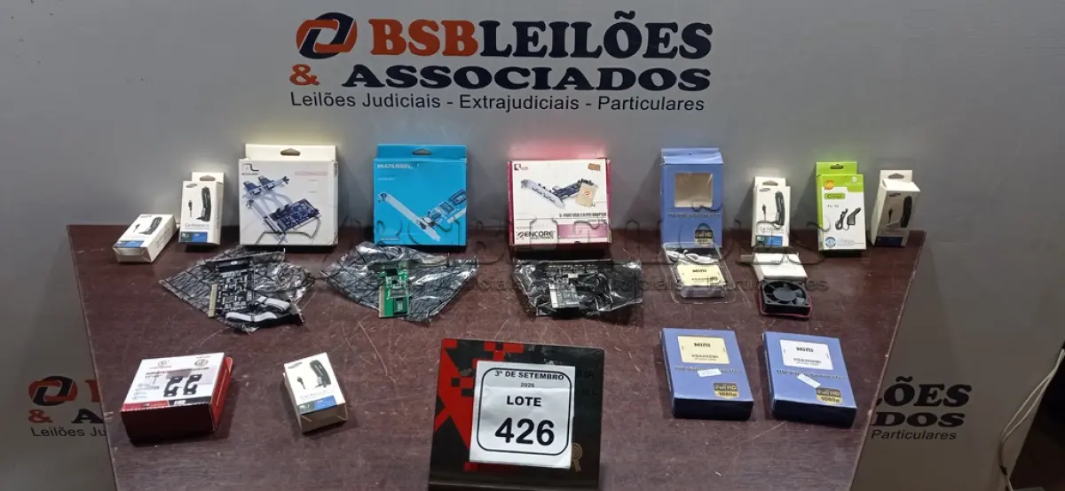 LOTE 426 - 03 CONVERSORES DE VÍDEO HD, 06 FONTES ADAPTADORES PARA CARRO, 02 PLACAS DE REDE PCI, 01 PLACA USB E 01 SUPORTE PARA PC. (NO ESTADO) ATENÇÃO! FAZER A VISITAÇÃO ANTES DE ARREMATAR, NÃO SABEMOS SE FUNCIONA, LEILÃO NÃO TEM GARANTIA E NEM DEVOLUÇÃO, SUJEITO A POSSÍVEIS AVARIAS VISÍVEIS/OCULTAS E/OU AUSÊNCIA DE COMPONENTES.