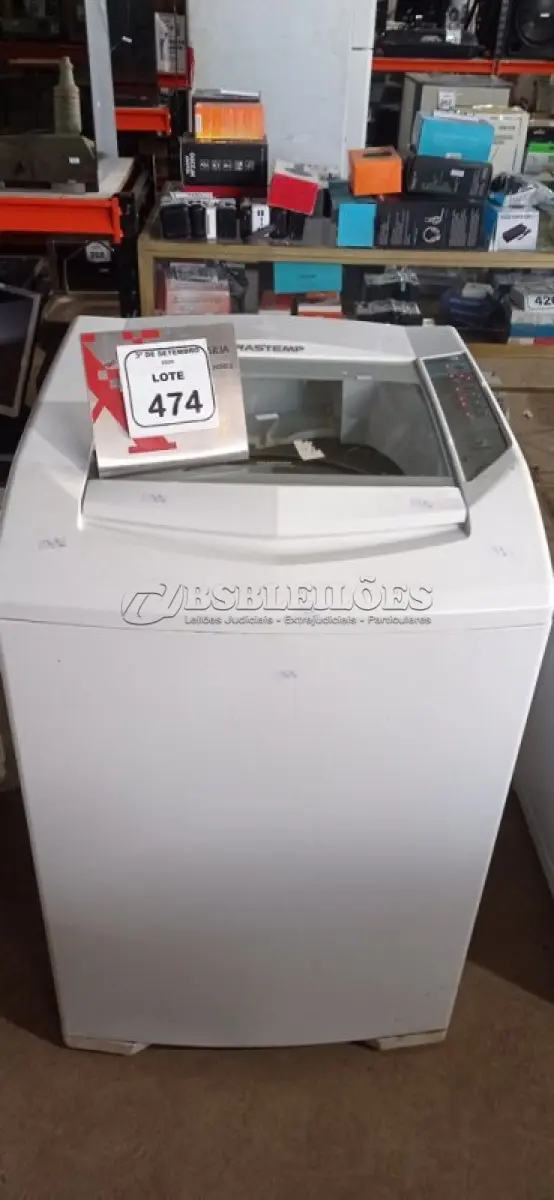 LOTE 474 - 01 MÁQUINA DE LAVAR 8KG 220V MARCA BRASTEMP. (NO ESTADO) ATENÇÃO! FAZER A VISITAÇÃO ANTES DE ARREMATAR, NÃO SABEMOS SE FUNCIONA, LEILÃO NÃO TEM GARANTIA E NEM DEVOLUÇÃO, SUJEITO A POSSÍVEIS AVARIAS VISÍVEIS/OCULTAS E/OU AUSÊNCIA DE COMPONENTES.