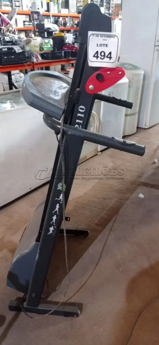 LOTE 494 - 01 ESTEIRA ERGOMÉTRICA MODELO DR2110 MARA DREAMFIT. (NO ESTADO) ATENÇÃO! FAZER A VISITAÇÃO ANTES DE ARREMATAR, NÃO SABEMOS SE FUNCIONA, LEILÃO NÃO TEM GARANTIA E NEM DEVOLUÇÃO, SUJEITO A POSSÍVEIS AVARIAS VISÍVEIS/OCULTAS E/OU AUSÊNCIA DE COMPONENTES.