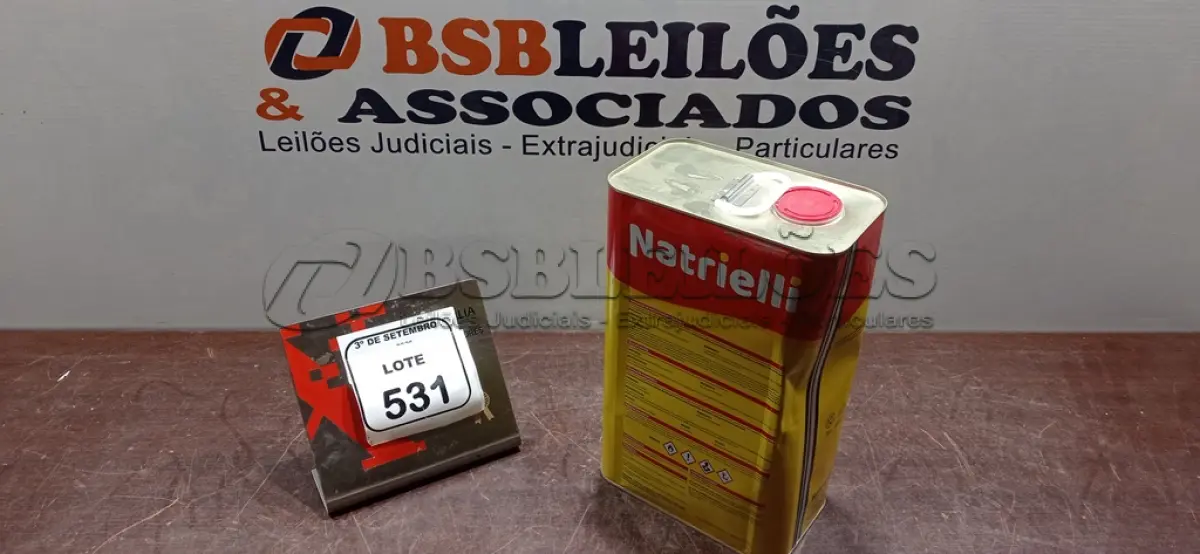 LOTE 531 - 01 LATA DE ÓLEO DE LINHAÇA DE 5L MARCA NATRIELLI. (NO ESTADO) ATENÇÃO! FAZER A VISITAÇÃO ANTES DE ARREMATAR, NÃO SABEMOS SE FUNCIONA, LEILÃO NÃO TEM GARANTIA E NEM DEVOLUÇÃO, SUJEITO A POSSÍVEIS AVARIAS VISÍVEIS/OCULTAS E/OU AUSÊNCIA DE COMPONENTES. BSB LEILÕES. (NO ESTADO) ATENÇÃO! FAZER A VISITAÇÃO ANTES DE ARREMATAR, NÃO SABEMOS SE FUNCIONA, LEILÃO NÃO TEM GARANTIA E NEM DEVOLUÇÃO, SUJEITO A POSSÍVEIS AVARIAS VISÍVEIS/OCULTAS E/OU AUSÊNCIA DE COMPONENTES.
