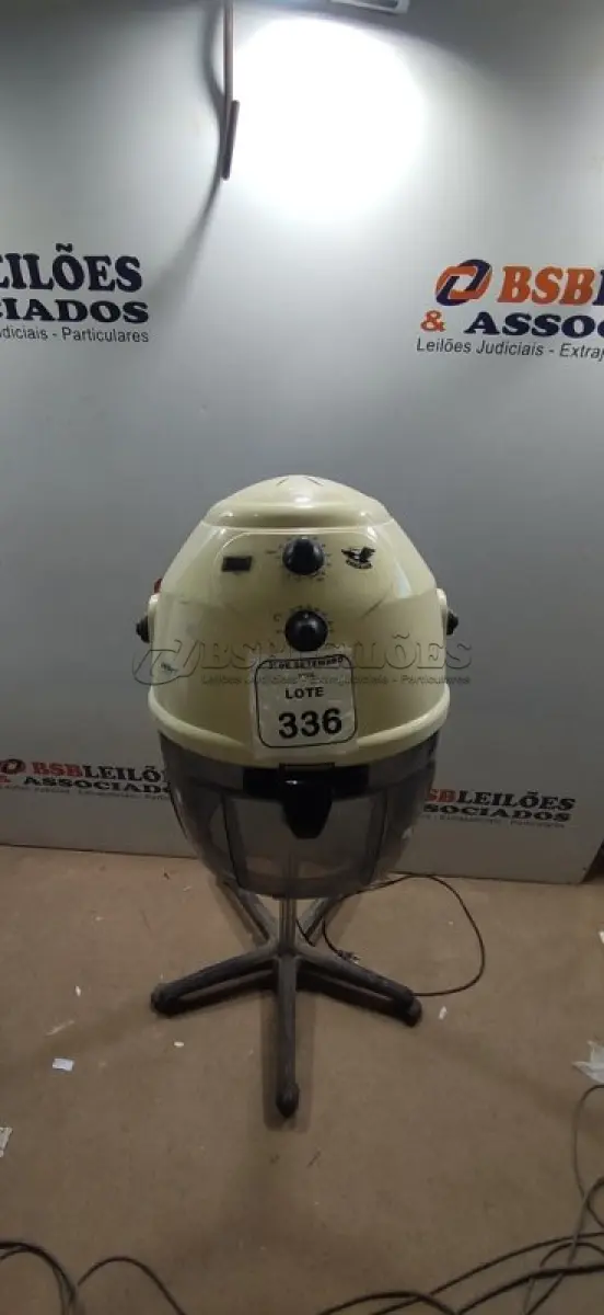 LOTE 336 - 01 SECADOR DE CABELO PROFISSIONAL MARCA MEGABELL. (NO ESTADO) ATENÇÃO! FAZER A VISITAÇÃO ANTES DE ARREMATAR, NÃO SABEMOS SE FUNCIONA, LEILÃO NÃO TEM GARANTIA E NEM DEVOLUÇÃO, SUJEITO A POSSÍVEIS AVARIAS VISÍVEIS/OCULTAS E/OU AUSÊNCIA DE COMPONENTES.