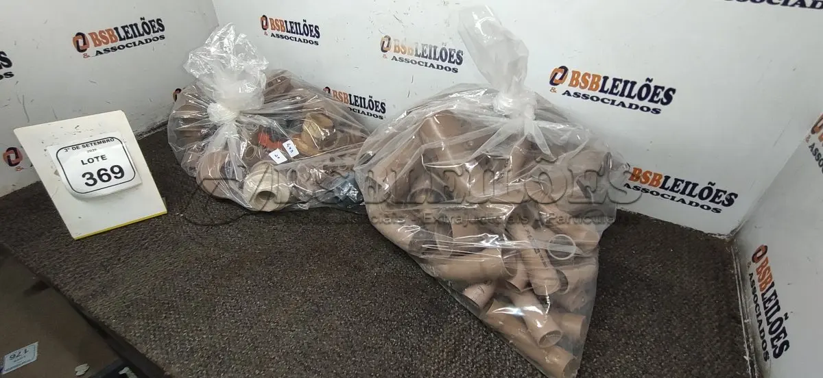 LOTE 369 - 01 LOTE COM GRANDE QUANTIDADE DE CONEXÕES SOLDÁVEIS DIVERSAS. (NO ESTADO) ATENÇÃO! FAZER A VISITAÇÃO ANTES DE ARREMATAR, NÃO SABEMOS SE FUNCIONA, LEILÃO NÃO TEM GARANTIA E NEM DEVOLUÇÃO, SUJEITO A POSSÍVEIS AVARIAS VISÍVEIS/OCULTAS E/OU AUSÊNCIA DE COMPONENTES.