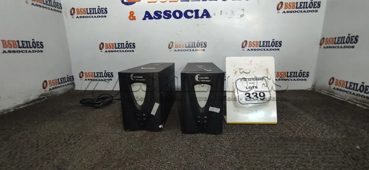 LOTE 339 - 02 NOBREAKS MARCA COLETEK. (NO ESTADO) ATENÇÃO! FAZER A VISITAÇÃO ANTES DE ARREMATAR, NÃO SABEMOS SE FUNCIONA, LEILÃO NÃO TEM GARANTIA E NEM DEVOLUÇÃO, SUJEITO A POSSÍVEIS AVARIAS VISÍVEIS/OCULTAS E/OU AUSÊNCIA DE COMPONENTES.