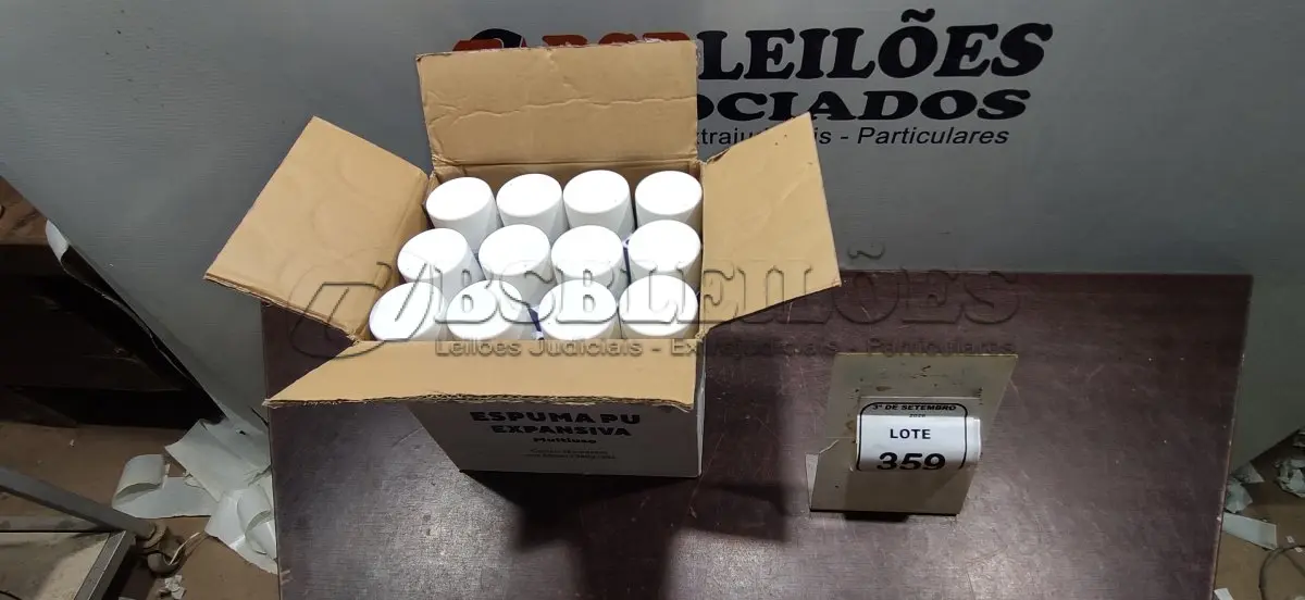 LOTE 359 - 12 UNIDADES DE ESPUMA PU EXPANSIVA DE 500ML CADA MARCA EIXO NOBRE. (NO ESTADO) ATENÇÃO! FAZER A VISITAÇÃO ANTES DE ARREMATAR, NÃO SABEMOS SE FUNCIONA, LEILÃO NÃO TEM GARANTIA E NEM DEVOLUÇÃO, SUJEITO A POSSÍVEIS AVARIAS VISÍVEIS/OCULTAS E/OU AUSÊNCIA DE COMPONENTES.