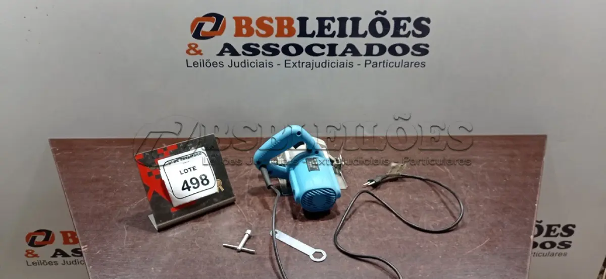 LOTE 498 - 01 SERRA MÁRMORE 220V. (NO ESTADO) ATENÇÃO! FAZER A VISITAÇÃO ANTES DE ARREMATAR, NÃO SABEMOS SE FUNCIONA, LEILÃO NÃO TEM GARANTIA E NEM DEVOLUÇÃO, SUJEITO A POSSÍVEIS AVARIAS VISÍVEIS/OCULTAS E/OU AUSÊNCIA DE COMPONENTES.