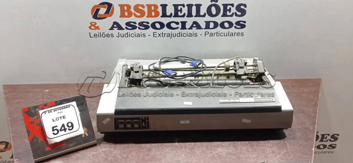 LOTE 549 - 01 IMPRESSORA MATRICIAL MODELO TRS-80 MARCA RADIO SHAEK. (NO ESTADO) ATENÇÃO! FAZER A VISITAÇÃO ANTES DE ARREMATAR, NÃO SABEMOS SE FUNCIONA, LEILÃO NÃO TEM GARANTIA E NEM DEVOLUÇÃO, SUJEITO A POSSÍVEIS AVARIAS VISÍVEIS/OCULTAS E/OU AUSÊNCIA DE COMPONENTES.