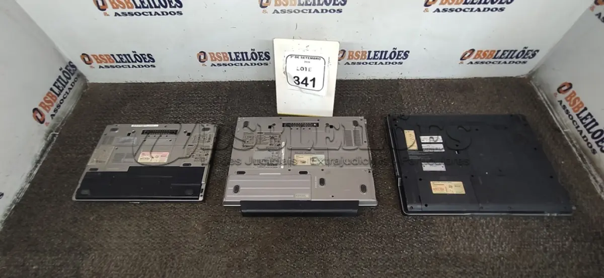 LOTE 341 - 03 NOTEBOOKS DE MARCAS E MODELOS DIVERSOS PARA RETIRADA DE PEÇAS. (NO ESTADO) ATENÇÃO! FAZER A VISITAÇÃO ANTES DE ARREMATAR, NÃO SABEMOS SE FUNCIONA, LEILÃO NÃO TEM GARANTIA E NEM DEVOLUÇÃO, SUJEITO A POSSÍVEIS AVARIAS VISÍVEIS/OCULTAS E/OU AUSÊNCIA DE COMPONENTES.