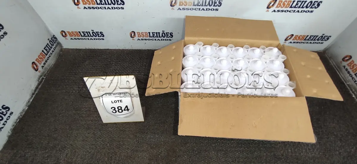 LOTE 384 - 01 CAIXA COM 24 SILICONES ACÉTICO INCOLOR DE 240G CADA MARCA MONUMENTAL. (NO ESTADO) ATENÇÃO! FAZER A VISITAÇÃO ANTES DE ARREMATAR, NÃO SABEMOS SE FUNCIONA, LEILÃO NÃO TEM GARANTIA E NEM DEVOLUÇÃO, SUJEITO A POSSÍVEIS AVARIAS VISÍVEIS/OCULTAS E/OU AUSÊNCIA DE COMPONENTES.