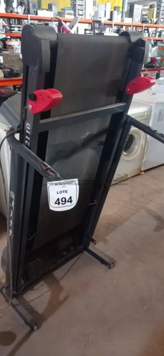 LOTE 494 - 01 ESTEIRA ERGOMÉTRICA MODELO DR2110 MARA DREAMFIT. (NO ESTADO) ATENÇÃO! FAZER A VISITAÇÃO ANTES DE ARREMATAR, NÃO SABEMOS SE FUNCIONA, LEILÃO NÃO TEM GARANTIA E NEM DEVOLUÇÃO, SUJEITO A POSSÍVEIS AVARIAS VISÍVEIS/OCULTAS E/OU AUSÊNCIA DE COMPONENTES.