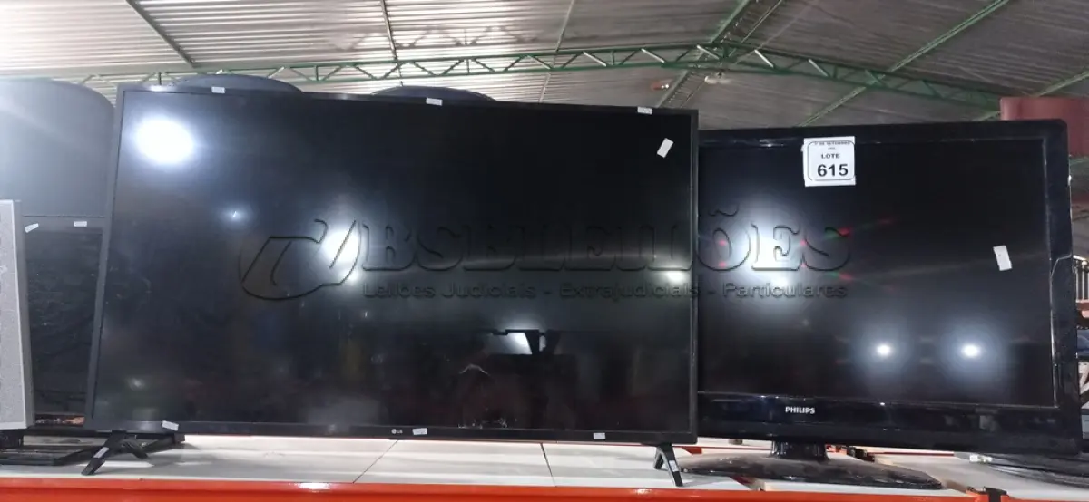 LOTE 615 - 01 TV 50’’ MARCA LG E 01 TV 42’’ MARCA PHILIPS. (NO ESTADO) ATENÇÃO! FAZER A VISITAÇÃO ANTES DE ARREMATAR, NÃO SABEMOS SE FUNCIONA, LEILÃO NÃO TEM GARANTIA E NEM DEVOLUÇÃO, SUJEITO A POSSÍVEIS AVARIAS VISÍVEIS/OCULTAS E/OU AUSÊNCIA DE COMPONENTES.