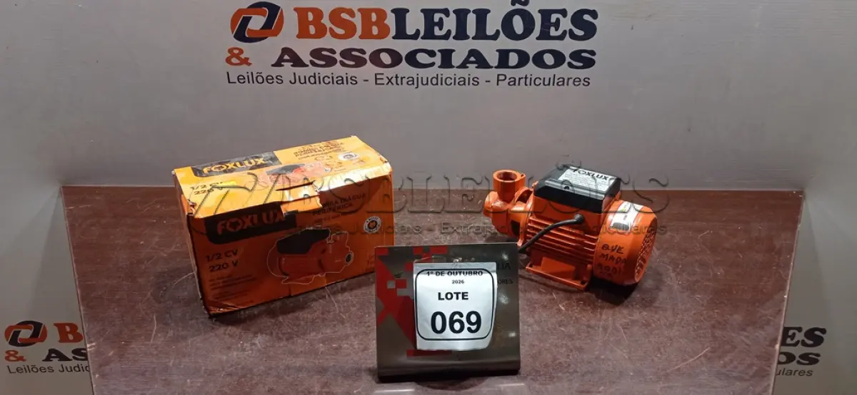 LOTE 069 - 01 BOMBA D’AGUA 220V 60HZ POTÊNCIA DE 1/2CV 370 WATTS MARCA FOXLUX. (NO ESTADO) ATENÇÃO! FAZER A VISITAÇÃO ANTES DE ARREMATAR, NÃO SABEMOS SE FUNCIONA, LEILÃO NÃO TEM GARANTIA E NEM DEVOLUÇÃO, SUJEITO A POSSÍVEIS AVARIAS VISÍVEIS/OCULTAS E/OU AUSÊNCIA DE COMPONENTES.