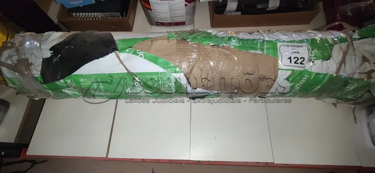 LOTE 122 - 01 LONA DE SILAGEM 200 MICRAS PRETA E BRANCA. (NO ESTADO) ATENÇÃO! FAZER A VISITAÇÃO ANTES DE ARREMATAR, NÃO SABEMOS SE FUNCIONA, LEILÃO NÃO TEM GARANTIA E NEM DEVOLUÇÃO, SUJEITO A POSSÍVEIS AVARIAS VISÍVEIS/OCULTAS E/OU AUSÊNCIA DE COMPONENTES.