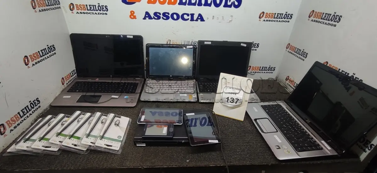 LOTE 137 - 01 PALM TX PDA, 02 TABLETS, 07 ADAPTADORES WIRELESS USB 2.0 DE 1800 MBPS, 01 APARELHO DE DVD MARCA SONY E 04 NOTEBOOKS DE MARCAS E MODELOS DIVERSOS PARA RETIRADA DE PEÇAS. (NO ESTADO) ATENÇÃO! FAZER A VISITAÇÃO ANTES DE ARREMATAR, NÃO SABEMOS SE FUNCIONA, LEILÃO NÃO TEM GARANTIA E NEM DEVOLUÇÃO, SUJEITO A POSSÍVEIS AVARIAS VISÍVEIS/OCULTAS E/OU AUSÊNCIA DE COMPONENTES.