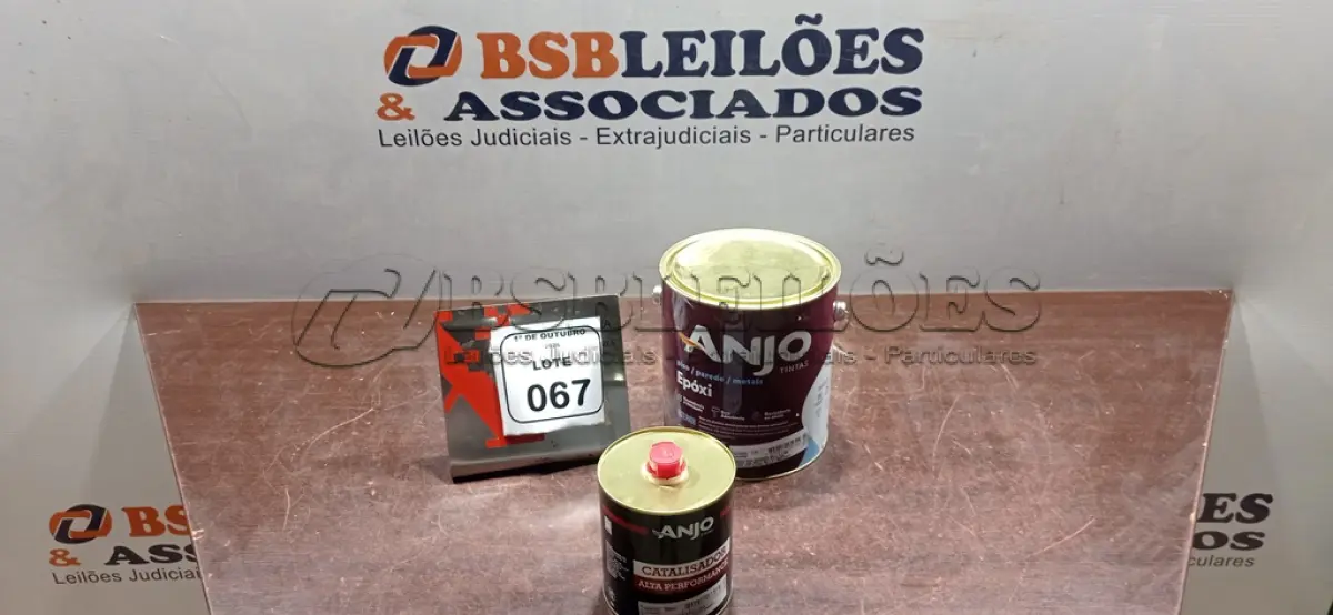 LOTE 067 - 01 LATA DE EPÓXI PDA BRANCO DE 2,7L MARCA E 01 LATA DE CATALIZADOR ESM ALTA PERFORMANCE DE 900ML MARCA ANJO TINTAS. (NO ESTADO) ATENÇÃO! FAZER A VISITAÇÃO ANTES DE ARREMATAR, NÃO SABEMOS SE FUNCIONA, LEILÃO NÃO TEM GARANTIA E NEM DEVOLUÇÃO, SUJEITO A POSSÍVEIS AVARIAS VISÍVEIS/OCULTAS E/OU AUSÊNCIA DE COMPONENTES.