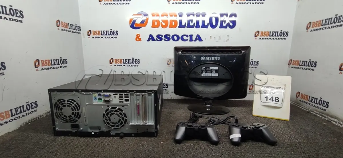 LOTE 148 - 01 PC ARCADE. (NO ESTADO) ATENÇÃO! FAZER A VISITAÇÃO ANTES DE ARREMATAR, NÃO SABEMOS SE FUNCIONA, LEILÃO NÃO TEM GARANTIA E NEM DEVOLUÇÃO, SUJEITO A POSSÍVEIS AVARIAS VISÍVEIS/OCULTAS E/OU AUSÊNCIA DE COMPONENTES.