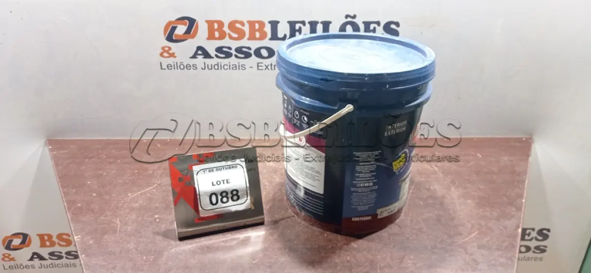 LOTE 088 - 01 BALDE DE TINTA ACRÍLICA NA COR CINZA ABSOLUTO FOSCO DE 18L MARCA DUCRYL. (NO ESTADO) ATENÇÃO! FAZER A VISITAÇÃO ANTES DE ARREMATAR, NÃO SABEMOS SE FUNCIONA, LEILÃO NÃO TEM GARANTIA E NEM DEVOLUÇÃO, SUJEITO A POSSÍVEIS AVARIAS VISÍVEIS/OCULTAS E/OU AUSÊNCIA DE COMPONENTES.
