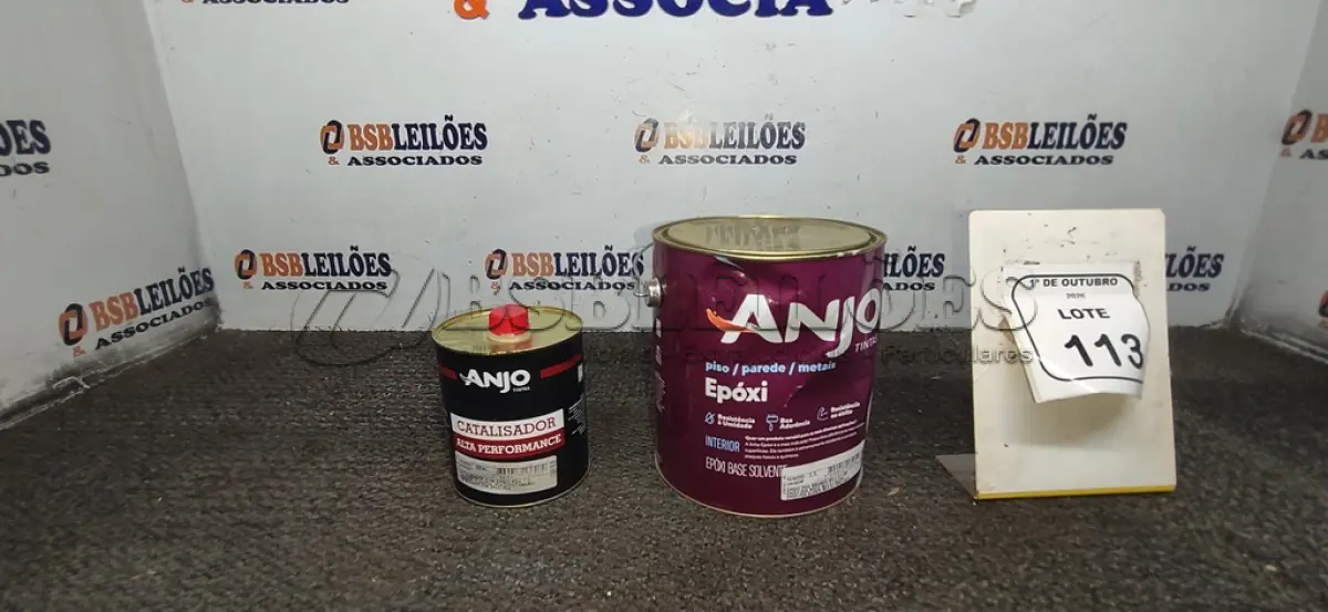 LOTE 113 - 01 LATA DE EPÓXI PDA BRANCO DE 2,7L MARCA E 01 LATA DE CATALIZADOR ESM ALTA PERFORMANCE DE 900ML MARCA ANJO TINTAS. (NO ESTADO) ATENÇÃO! FAZER A VISITAÇÃO ANTES DE ARREMATAR, NÃO SABEMOS SE FUNCIONA, LEILÃO NÃO TEM GARANTIA E NEM DEVOLUÇÃO, SUJEITO A POSSÍVEIS AVARIAS VISÍVEIS/OCULTAS E/OU AUSÊNCIA DE COMPONENTES.