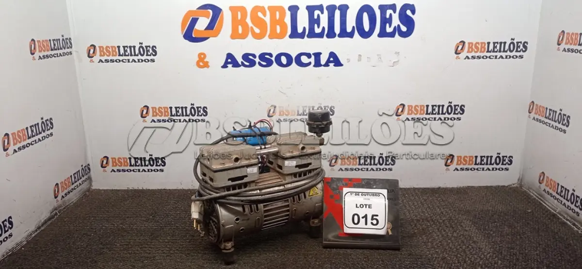 LOTE 015 - 01 COMPRESSORA MARCA GSE. (NO ESTADO) ATENÇÃO! FAZER A VISITAÇÃO ANTES DE ARREMATAR, NÃO SABEMOS SE FUNCIONA, LEILÃO NÃO TEM GARANTIA E NEM DEVOLUÇÃO, SUJEITO A POSSÍVEIS AVARIAS VISÍVEIS/OCULTAS E/OU AUSÊNCIA DE COMPONENTES.