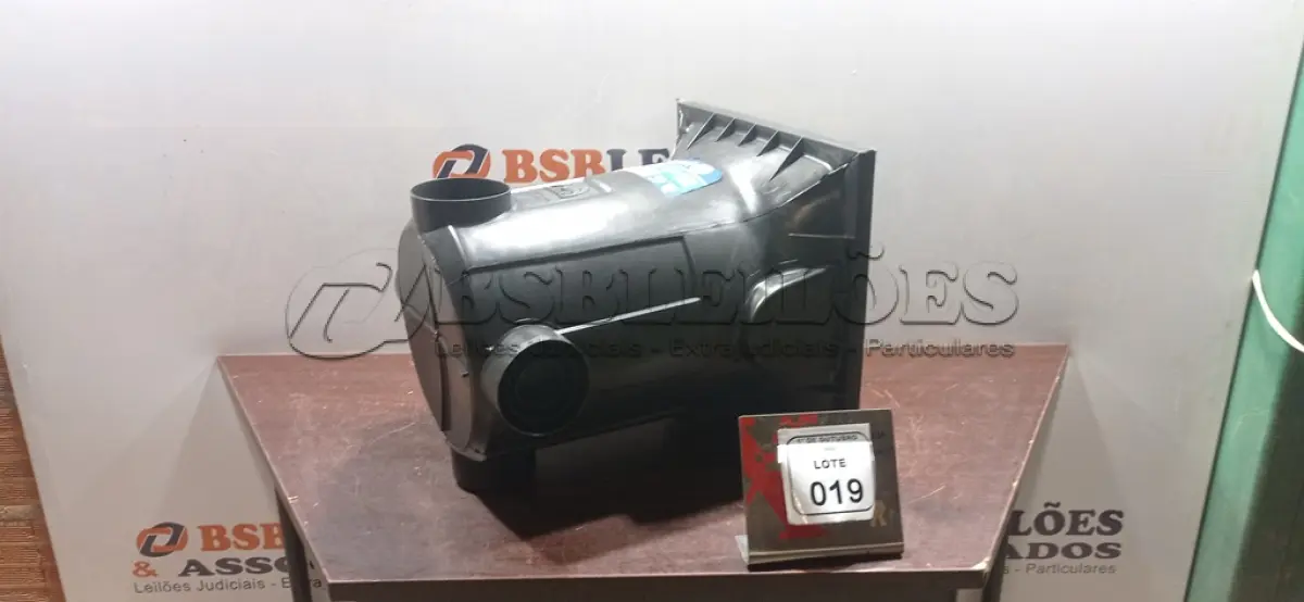 LOTE 019 - 01 CAIXA DE PASSAGEM E INSPEÇÃO DE ESGOTO PREMIUM DE 41X48X41 CM MARCA METASUL. (NO ESTADO) ATENÇÃO! FAZER A VISITAÇÃO ANTES DE ARREMATAR, NÃO SABEMOS SE FUNCIONA, LEILÃO NÃO TEM GARANTIA E NEM DEVOLUÇÃO, SUJEITO A POSSÍVEIS AVARIAS VISÍVEIS/OCULTAS E/OU AUSÊNCIA DE COMPONENTES.