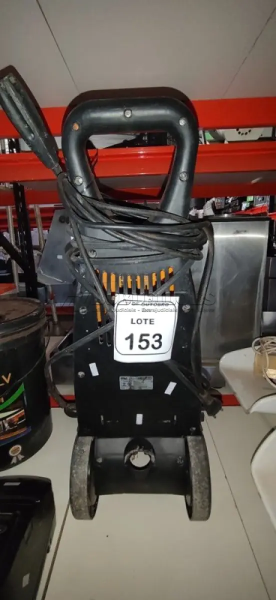 LOTE 153 - 01 LAVADORA DE ALTA PRESSÃO MARCA WAP. (NO ESTADO) ATENÇÃO! FAZER A VISITAÇÃO ANTES DE ARREMATAR, NÃO SABEMOS SE FUNCIONA, LEILÃO NÃO TEM GARANTIA E NEM DEVOLUÇÃO, SUJEITO A POSSÍVEIS AVARIAS VISÍVEIS/OCULTAS E/OU AUSÊNCIA DE COMPONENTES.