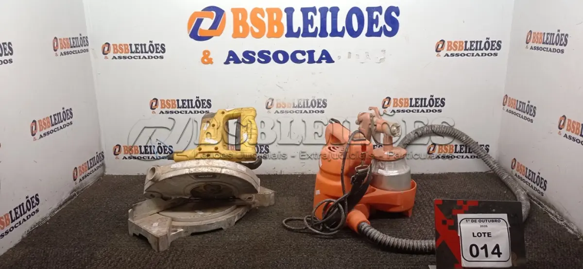 LOTE 014 - 01 SERRA MEIA ESQUADRIA MARCA VONDER E 01 COMPRESSOR COM PISTOLA DE PINTURA MARCA INTECH. (NO ESTADO) ATENÇÃO! FAZER A VISITAÇÃO ANTES DE ARREMATAR, NÃO SABEMOS SE FUNCIONA, LEILÃO NÃO TEM GARANTIA E NEM DEVOLUÇÃO, SUJEITO A POSSÍVEIS AVARIAS VISÍVEIS/OCULTAS E/OU AUSÊNCIA DE COMPONENTES.