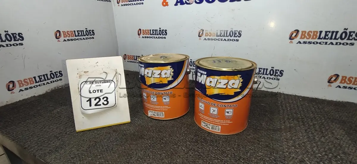 LOTE 123 - 02 LATAS DE ADESIVO DE CONTATO DE 2,80KG CADA MARCA MAZA. (NO ESTADO) ATENÇÃO! FAZER A VISITAÇÃO ANTES DE ARREMATAR, NÃO SABEMOS SE FUNCIONA, LEILÃO NÃO TEM GARANTIA E NEM DEVOLUÇÃO, SUJEITO A POSSÍVEIS AVARIAS VISÍVEIS/OCULTAS E/OU AUSÊNCIA DE COMPONENTES.