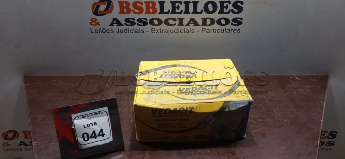 LOTE 044 - 01 CAIXA COM 13,5KG DE ARGAMASSA POLIMÉRICA IMPERMEÁVEL E FLEXÍVEL MARCA VEDACIT. (NO ESTADO) ATENÇÃO! FAZER A VISITAÇÃO ANTES DE ARREMATAR, NÃO SABEMOS SE FUNCIONA, LEILÃO NÃO TEM GARANTIA E NEM DEVOLUÇÃO, SUJEITO A POSSÍVEIS AVARIAS VISÍVEIS/OCULTAS E/OU AUSÊNCIA DE COMPONENTES.