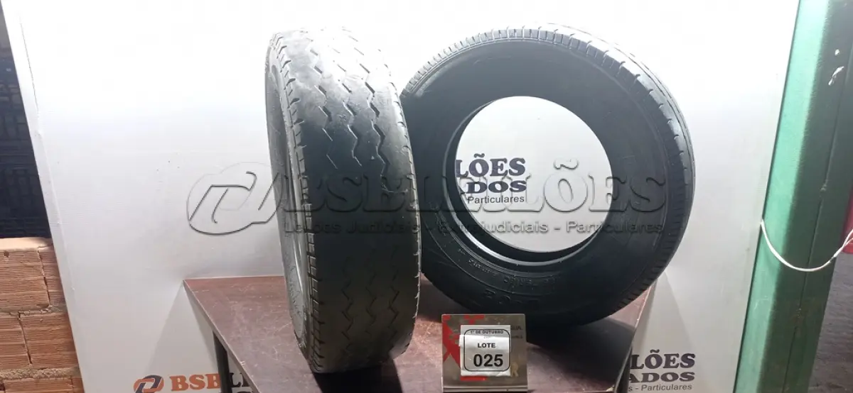 LOTE 025 - 02 PNEUS USADOS 225/75R 16. (NO ESTADO) ATENÇÃO! FAZER A VISITAÇÃO ANTES DE ARREMATAR, NÃO SABEMOS SE FUNCIONA, LEILÃO NÃO TEM GARANTIA E NEM DEVOLUÇÃO, SUJEITO A POSSÍVEIS AVARIAS VISÍVEIS/OCULTAS E/OU AUSÊNCIA DE COMPONENTES.