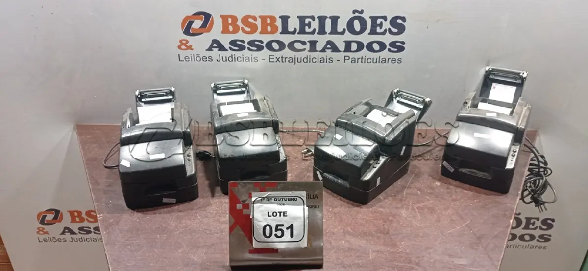 LOTE 051 - 04 IMPRESSORAS TÉRMICAS. (NO ESTADO) ATENÇÃO! FAZER A VISITAÇÃO ANTES DE ARREMATAR, NÃO SABEMOS SE FUNCIONA, LEILÃO NÃO TEM GARANTIA E NEM DEVOLUÇÃO, SUJEITO A POSSÍVEIS AVARIAS VISÍVEIS/OCULTAS E/OU AUSÊNCIA DE COMPONENTES.