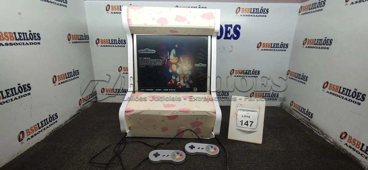 LOTE 147 - 01 BARTOP ARCADE. (NO ESTADO) ATENÇÃO! FAZER A VISITAÇÃO ANTES DE ARREMATAR, NÃO SABEMOS SE FUNCIONA, LEILÃO NÃO TEM GARANTIA E NEM DEVOLUÇÃO, SUJEITO A POSSÍVEIS AVARIAS VISÍVEIS/OCULTAS E/OU AUSÊNCIA DE COMPONENTES.