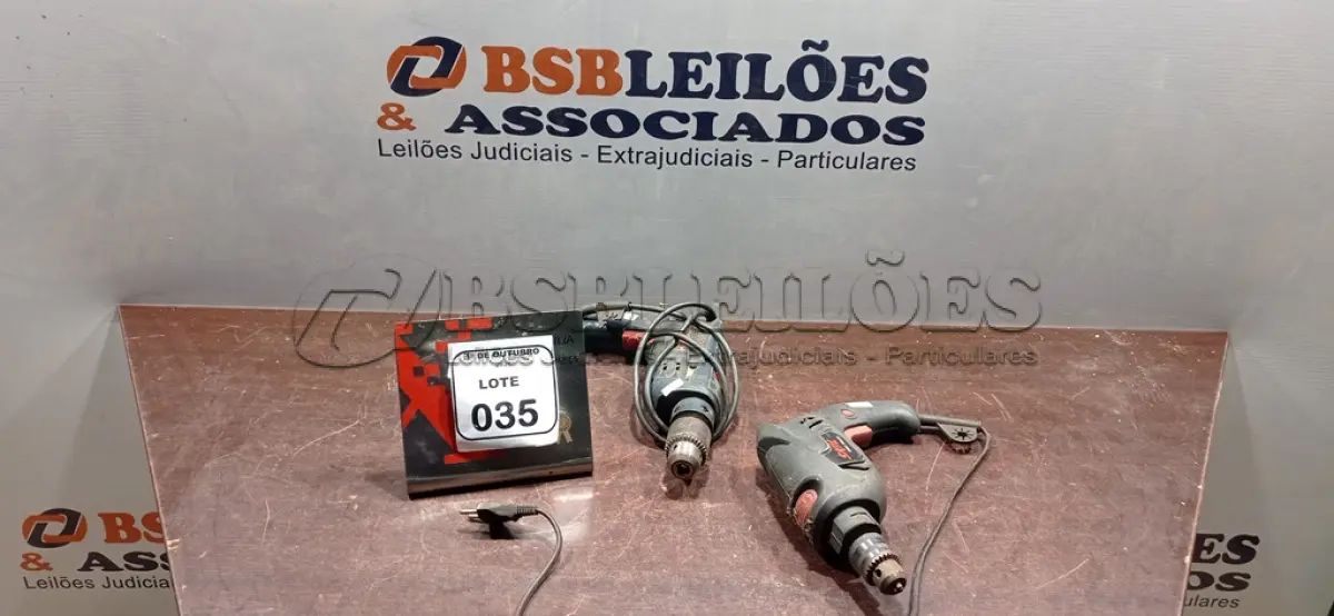 LOTE 035 - 02 FURADEIRAS. (NO ESTADO) ATENÇÃO! FAZER A VISITAÇÃO ANTES DE ARREMATAR, NÃO SABEMOS SE FUNCIONA, LEILÃO NÃO TEM GARANTIA E NEM DEVOLUÇÃO, SUJEITO A POSSÍVEIS AVARIAS VISÍVEIS/OCULTAS E/OU AUSÊNCIA DE COMPONENTES.