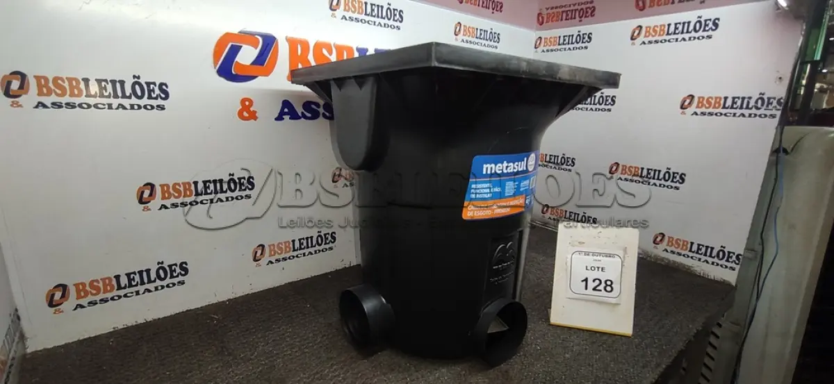 LOTE 128 - 01 CAIXA DE PASSAGEM E INSPEÇÃO DE ESGOTO PREMIUM DE 41X48X41 CM MARCA METASUL. (NO ESTADO) ATENÇÃO! FAZER A VISITAÇÃO ANTES DE ARREMATAR, NÃO SABEMOS SE FUNCIONA, LEILÃO NÃO TEM GARANTIA E NEM DEVOLUÇÃO, SUJEITO A POSSÍVEIS AVARIAS VISÍVEIS/OCULTAS E/OU AUSÊNCIA DE COMPONENTES.